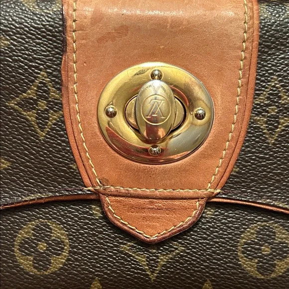 Louis Vuitton Brown and Tan Monogram Wallet - Picture 8 of 16